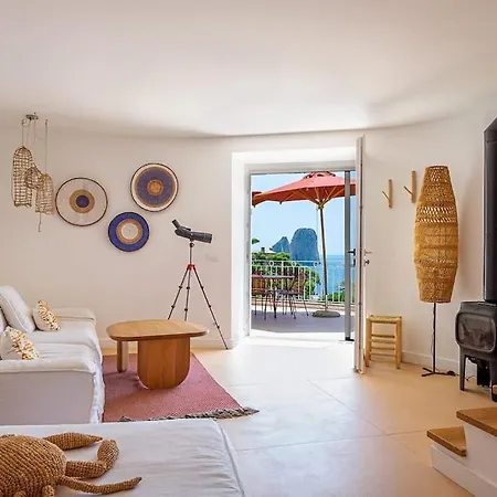 Cisterna Capri, Private Front With Pool *