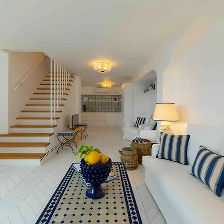 Tenuta Saracena Capri, Private Front Estate With Panoramic Pool *