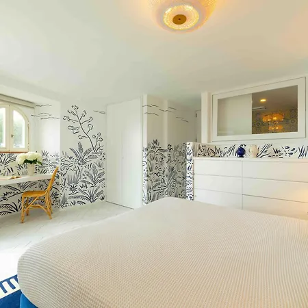 Tenuta Saracena Capri, Private Front Estate With Panoramic Pool