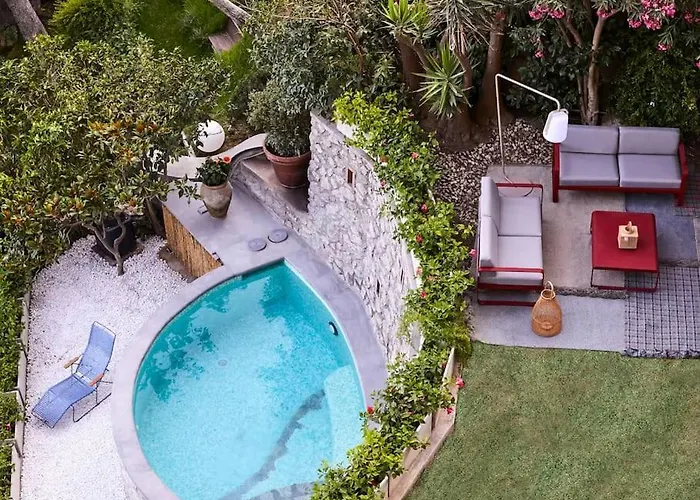 别墅 Tenuta Saracena Capri, Private Beach Front Estate With Panoramic Pool 卡普里